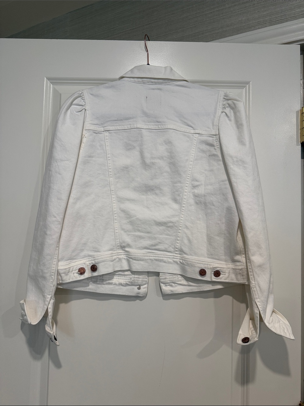 GAP White Women's Denim Jacket with Button-Front - Picture 2 of 2